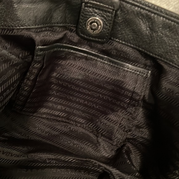 Black Leather Shoulder Bag - Picture 10 of 11